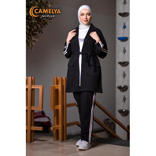 طقم جاكيت أسود بحزام وخطوط جانبية